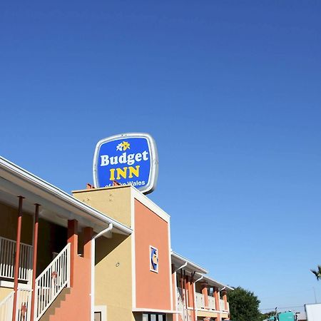 Budget Inn レイク・ウェルス エクステリア 写真