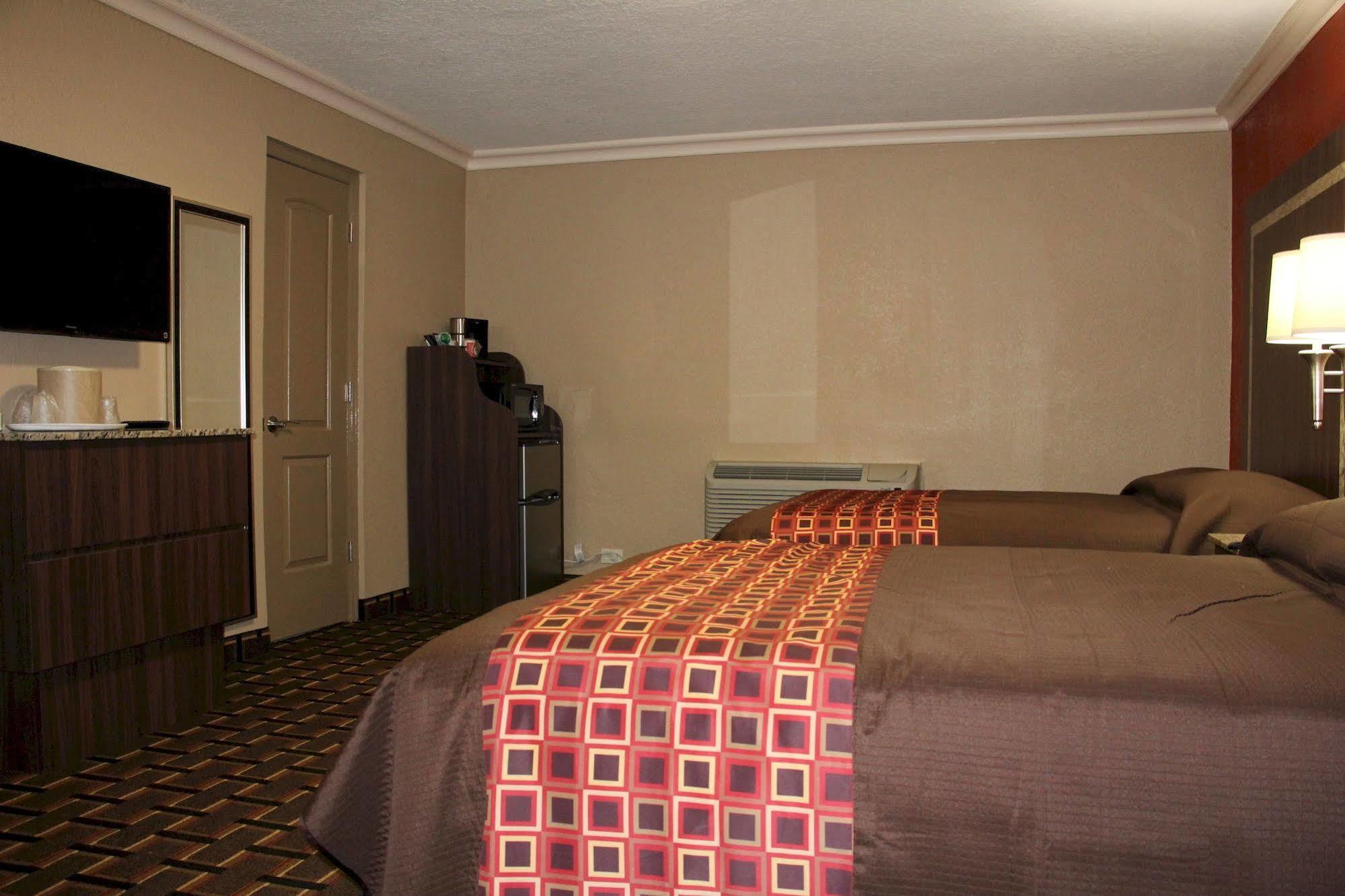 Budget Inn レイク・ウェルス エクステリア 写真